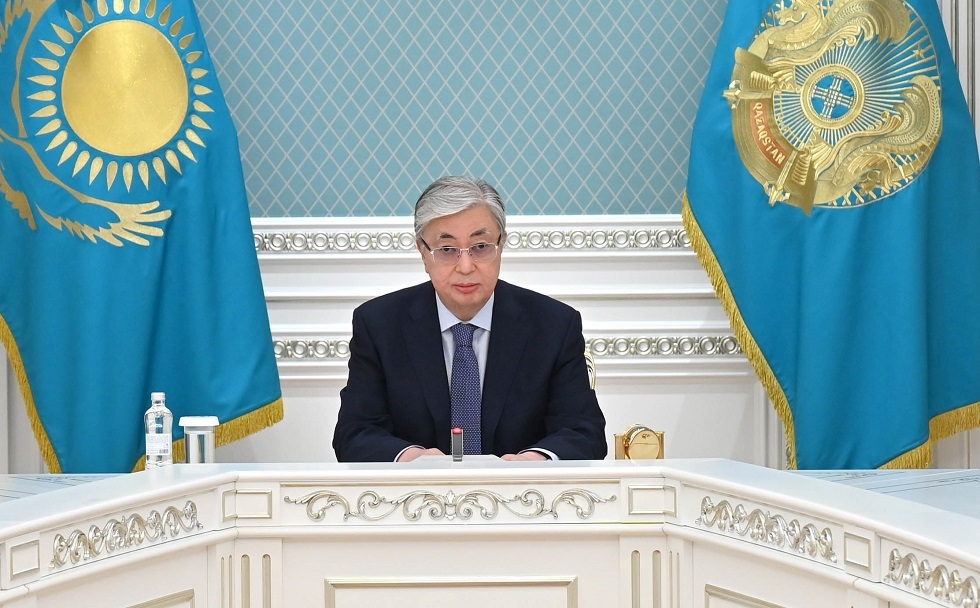 رئيس كازاخستان يكلف بتشكيل لجنة لإزالة آثار وتداعيات أعمال الشغب