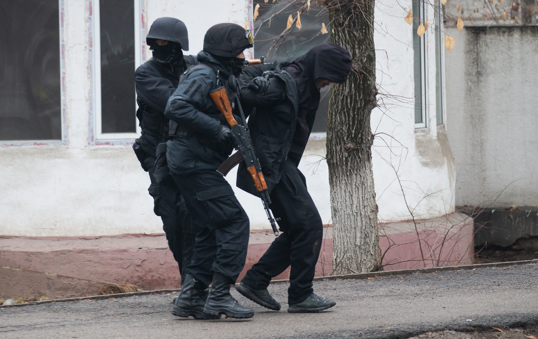 الكرملين: بطولات رجال الأمن المحليين ومساعدة 