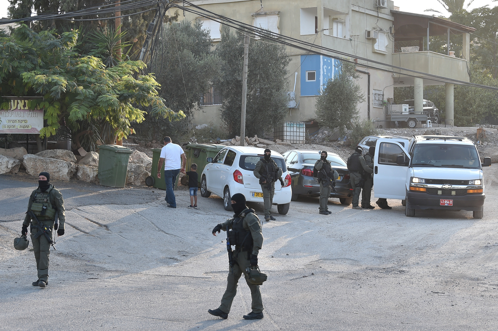 الشرطة الإسرائيلية تستخدم عميلا سريا لاعتقال 30 إسرائيليا وفلسطينيا