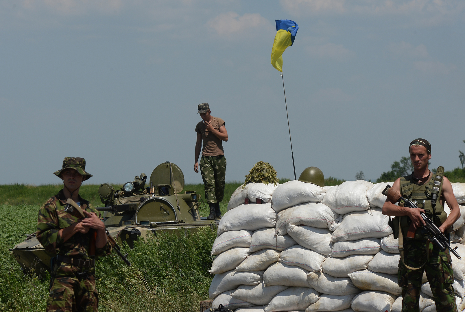 الدفاع الأوكرانية تعلن بدء مستشارين أمريكيين العمل لديها على أساس دائم
