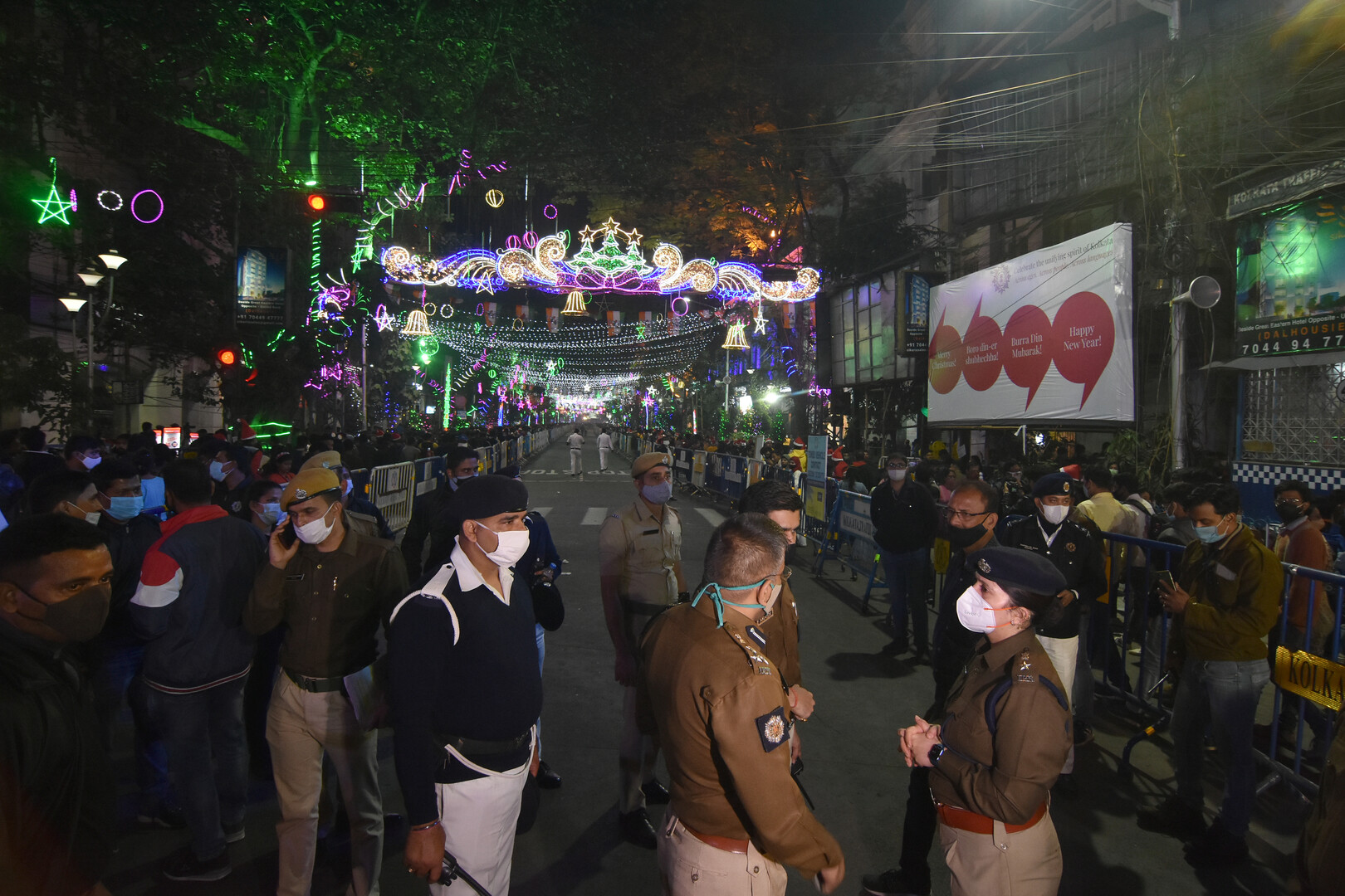 الهند.. العثور على قنبلة في سوق للزهور في دلهي والشرطة تعمل على تفجيرها
