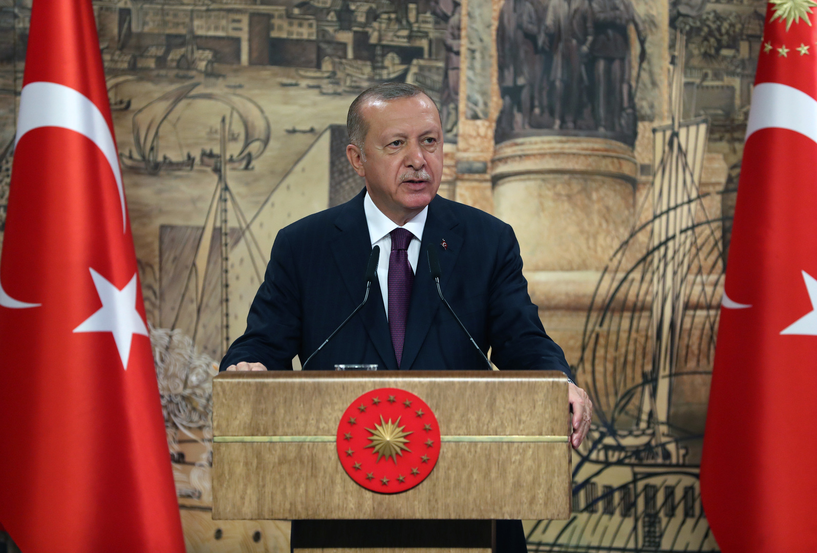 أردوغان: الغاز من حقول شرق المتوسط لا يمكن ضخه إلى أوروبا إلا عبر تركيا