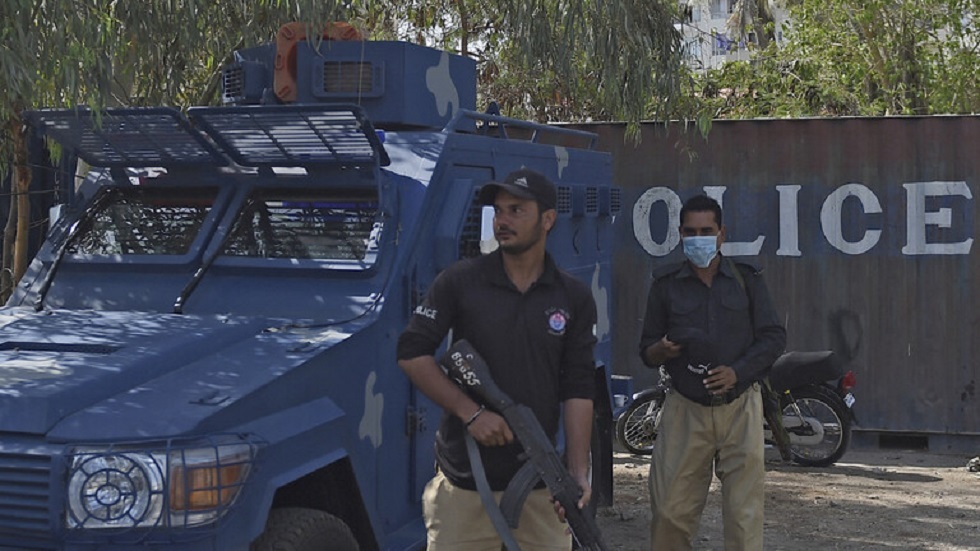 طالبان باكستان تتبنى سلسلة هجمات على الشرطة