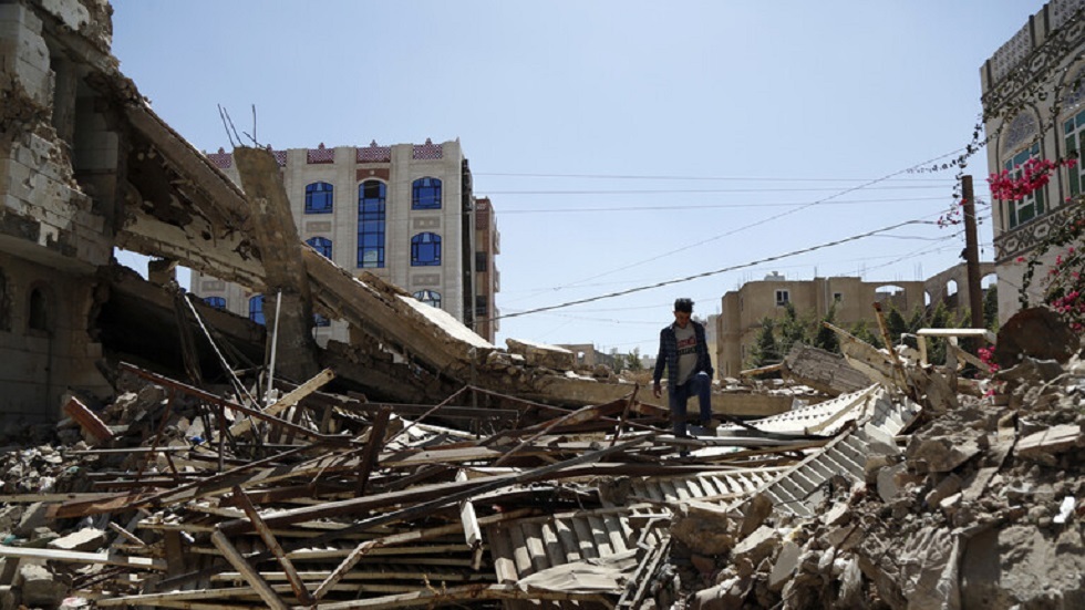 الحوثيون يعلنون مقتل وإصابة 30 مدنيا بقصف التحالف العربي صنعاء ومناطق أخرى