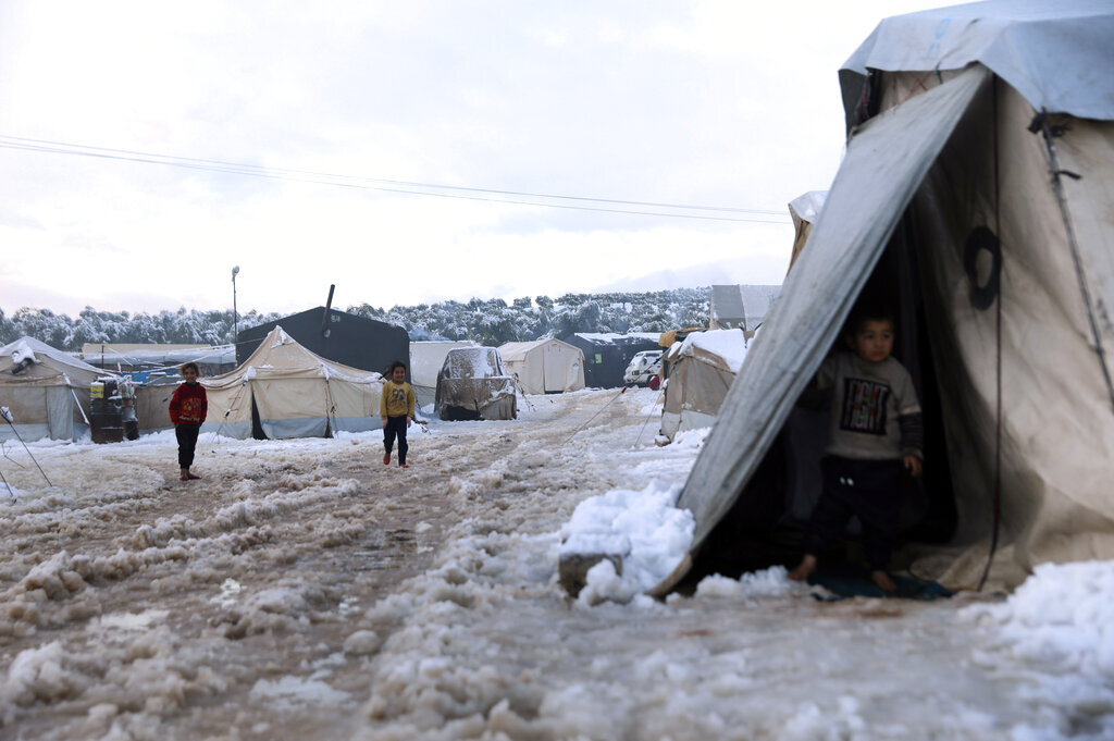 الأمم المتحدة: الثلوج  تتسبب بأضرار بالغة في المخيمات الواقعة في شمال غرب سوريا