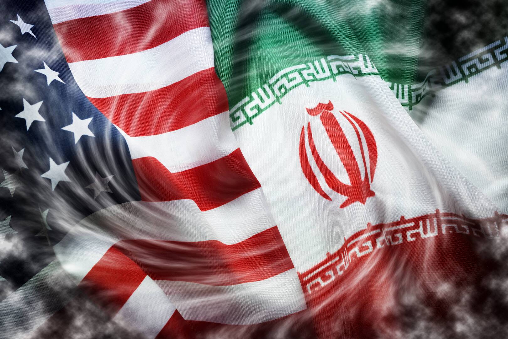 صحيفة: خلافات في صفوف الفريق الأمريكي المفاوض بشأن طريقة التعامل مع إيران وملفها النووي