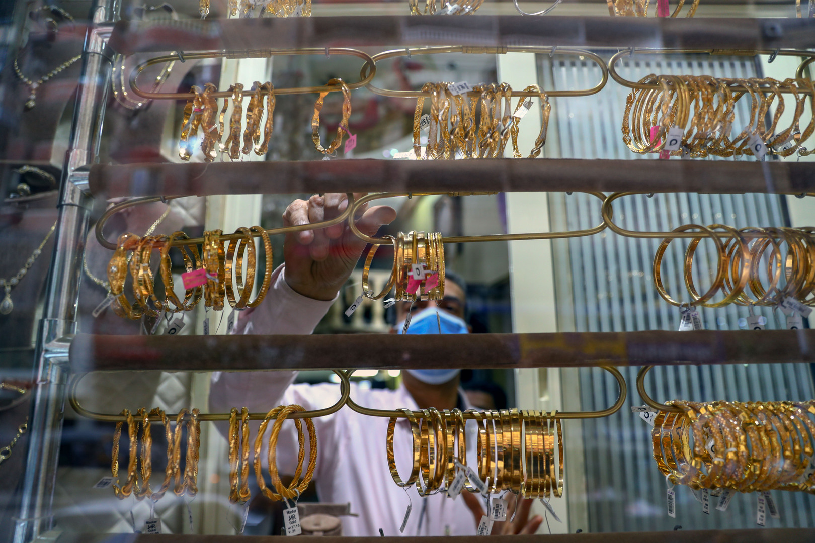 مصر.. انخفاض أسعار الذهب