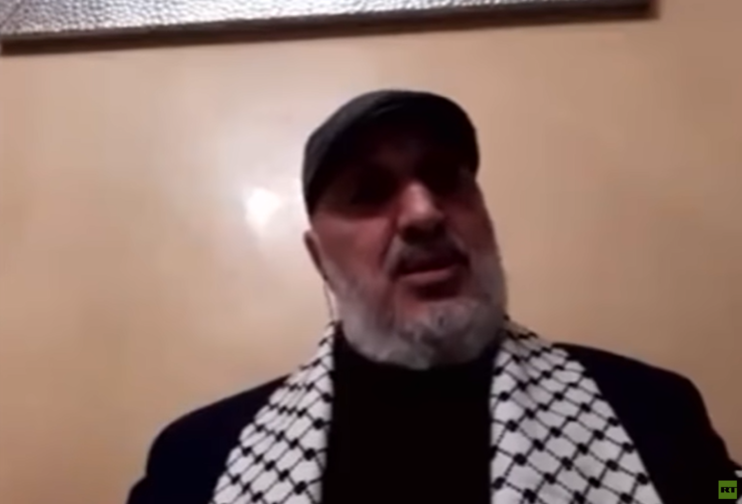 قيادي سابق بحزب العدالة والتنمية يتهم اسرائيل باختفاء النحل في المغرب ويستشهد بما حصل في مصر (فيديو)