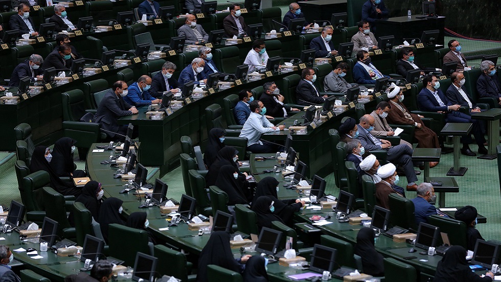 كورونا يغزو البرلمان الإيراني