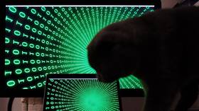 النيابة العامة الروسية تشير إلى ترويج واسع النطاق في الإنترنت لمعلومات مزيفة عن اللقاحات