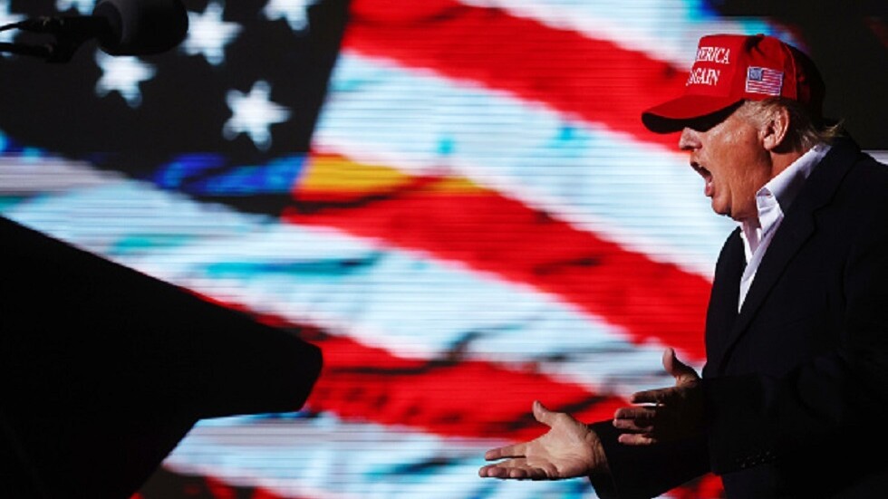 لجنة التحقيق في اقتحام الكونغرس تتسلم وثائق مزقها ترامب وأعادت إدارة الوثائق لصقها