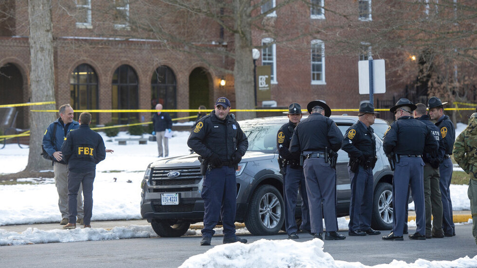 مقتل شرطيين بإطلاق نار في كلية أمريكية