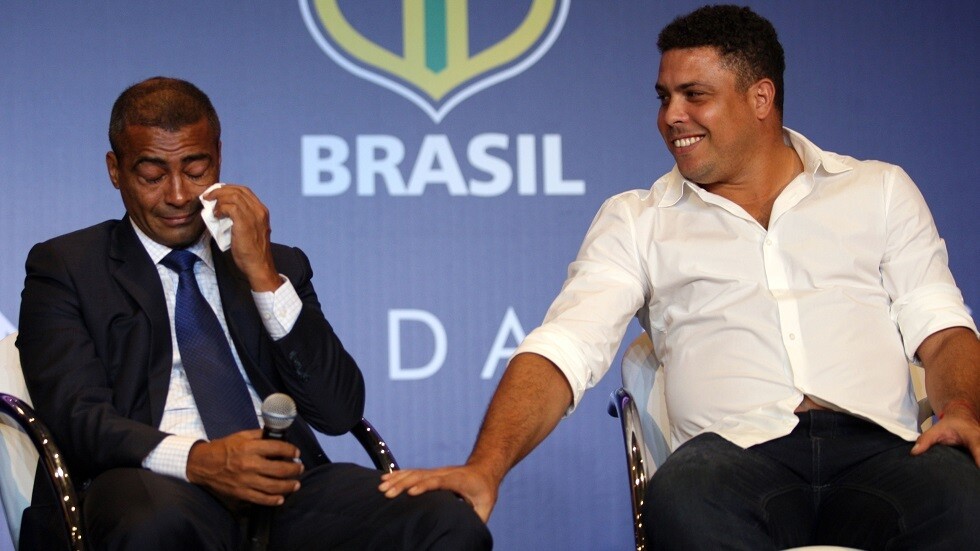 رونالدو "الظاهرة" يهاجم الأسطورة روماريو ويصفه بـ"الأحمق"