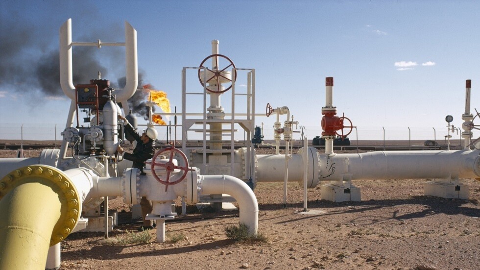 "سوناطراك" الجزائرية تعلن إنجاز عمليات تنقيب لـ24 بئرا بالشراكة مع "غازبروم" الروسية