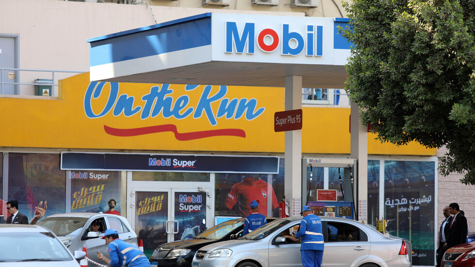 كم ارتفعت أسعار البنزين في مصر خلال 12 شهرا؟