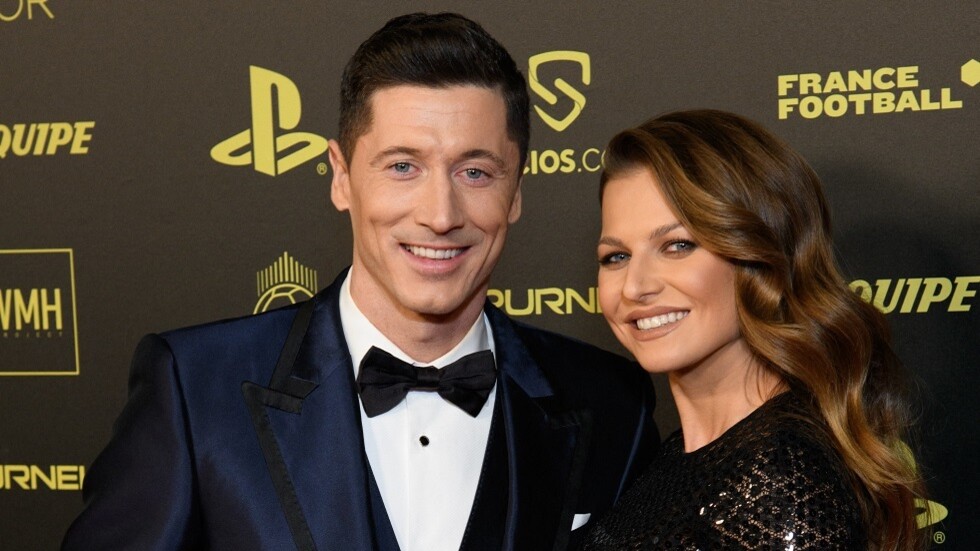 ليفاندوفسكي يستنكر "خداع" ميسي