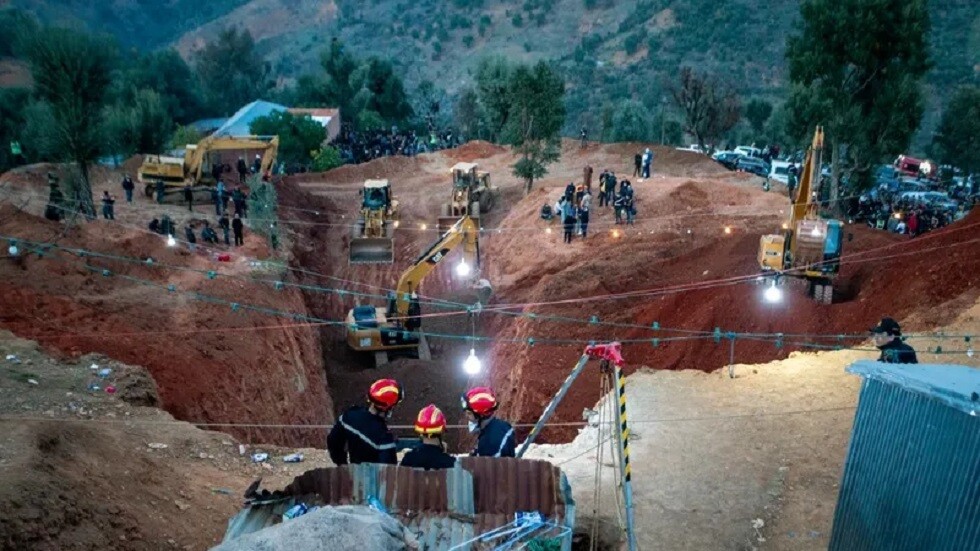 المغرب.. الكشف عن سبب تأخر انتشال ريان من البئر رغم وصول رجال الإنقاذ إليه