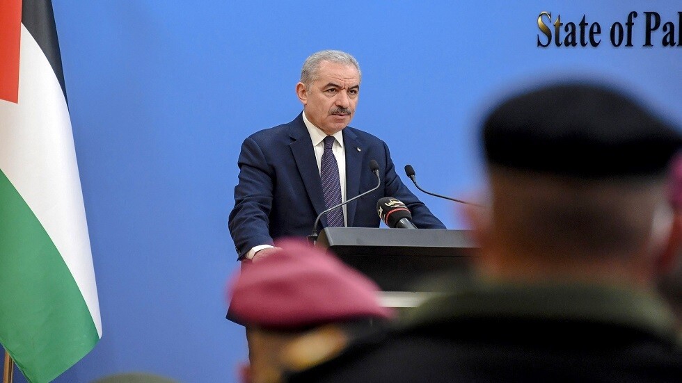 اشتيه يبحث مع وزير الخارجية الجزائري تطورات القضية الفلسطينية