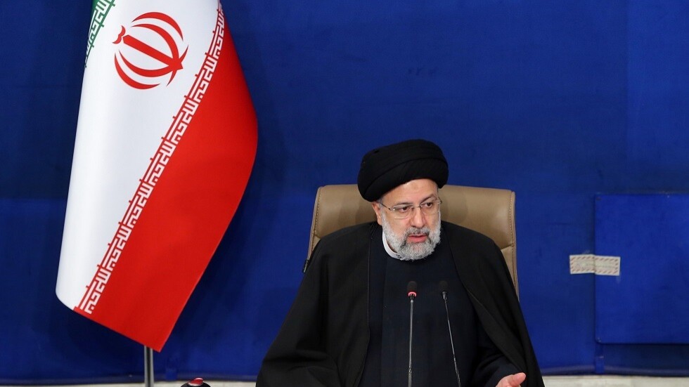 الرئيس الإيراني يؤكد للكاظمي استنكاره لأي عمل هدفه زعزعة استقرار العراق