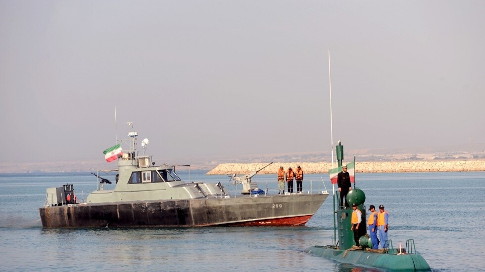 قائد البحرية الإيرانية يكشف عن "رسالة" لدول المنطقة