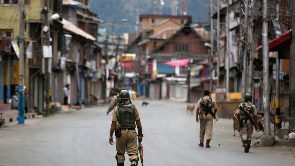 الشرطة الهندية تعتقل صحفيا من كشمير بتهمة "معاداة القومية"