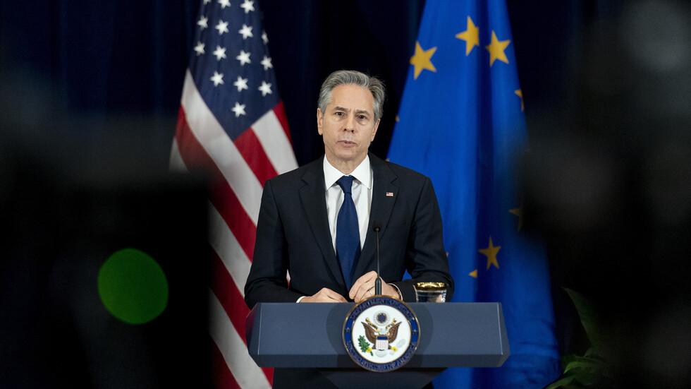 بلينكن: أوكرانيا قد تمضي قدما في منح واقع خاص لدونباس