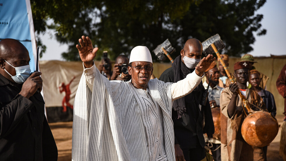 مالي تتهم فرنسا بالعمل على تقسيم البلاد