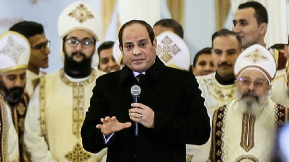 مصر.. السيسي يعين أول قبطي رئيسا للمحكمة الدستورية