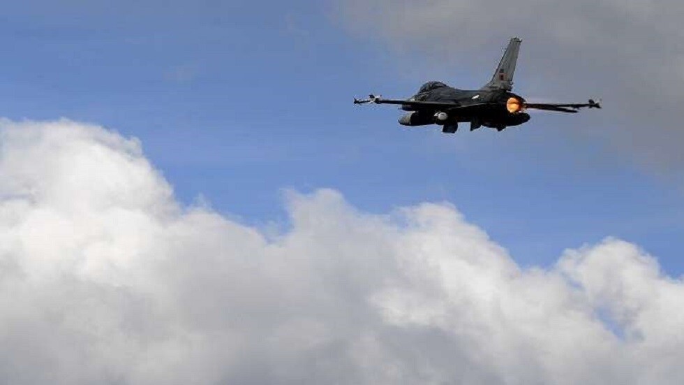 تضرر أكثر من 20 منزلا نتيجة القصف الإسرائيلي على ضواحي دمشق