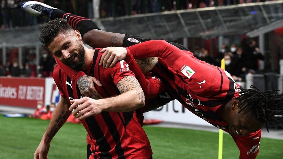 ميلان يقسو على لاتسيو برباعية ويتأهل لملاقاة جاره الإنتر في نصف نهائي كأس إيطاليا