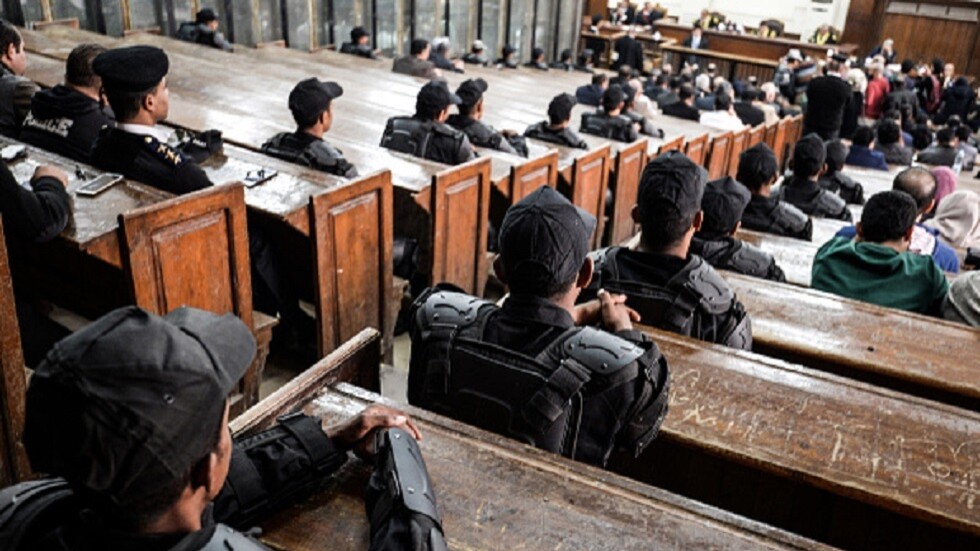 مصر.. رجل أعمال يستخدم الإغراء المالي لممارسة الجنس مع نزيلات دارين للأيتام