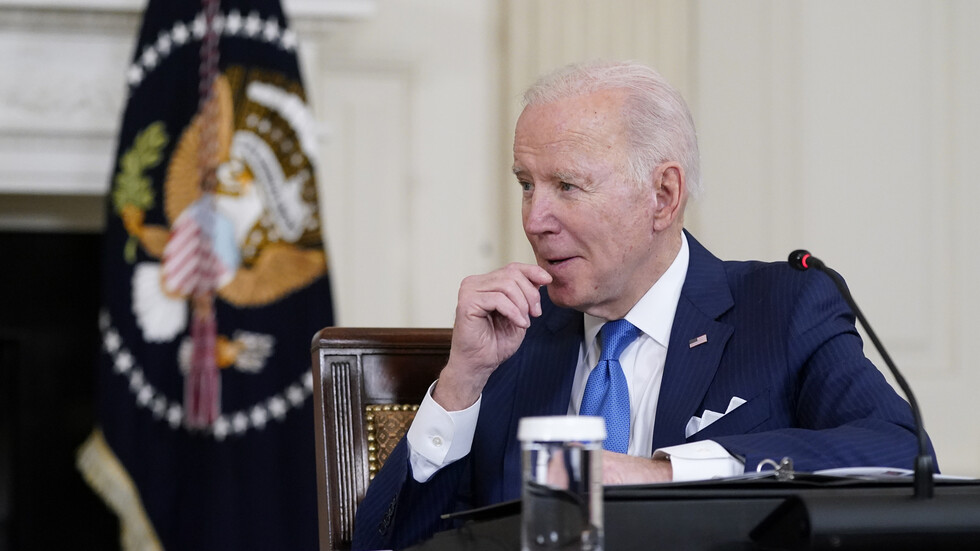 بايدن يخلط بين العراق وأوكرانيا وأفغانستان