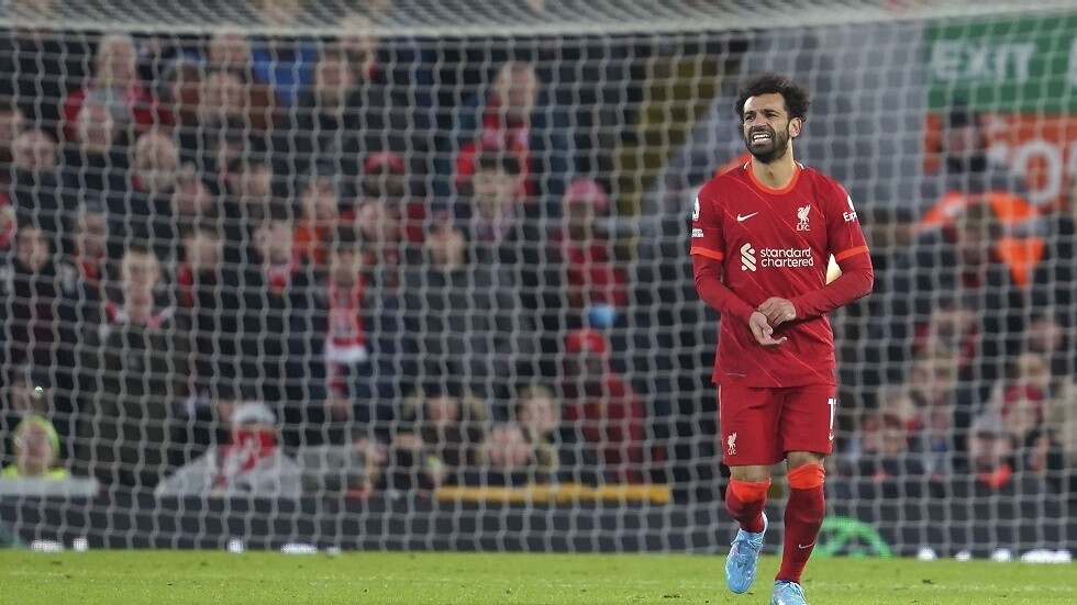 شاهد.. رد فعل جماهير ليفربول لحظة دخول صلاح أرض الملعب بعد كأس أمم إفريقيا