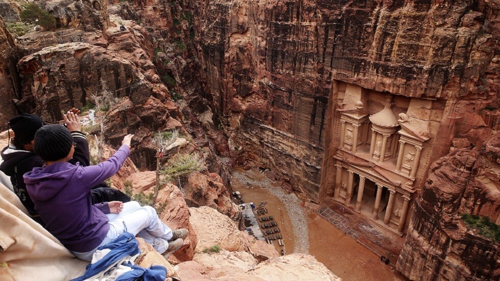 البرج الأبيض.. الأردن يعلن عن اكتشاف تاريخي