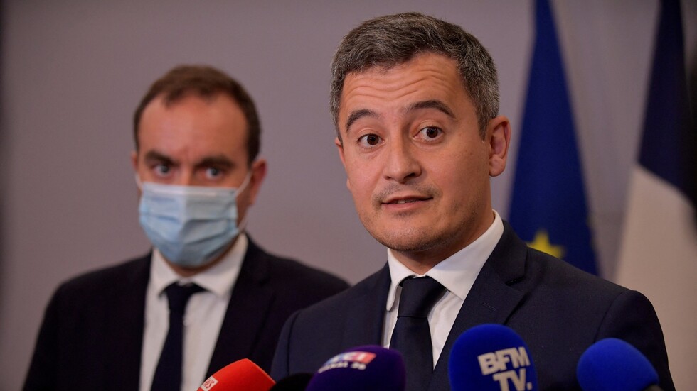 وزير الداخلية الفرنسي يعلن تعرض دورية للشرطة للتهديد من قبل رجل مسلح