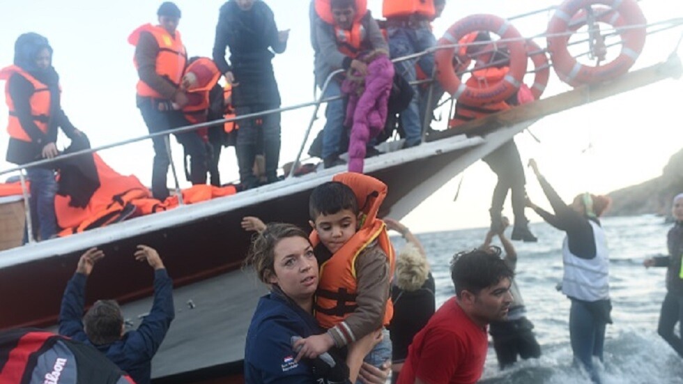 "أوشن فايكينغ" تنقذ 19 مهاجرا في البحر المتوسط