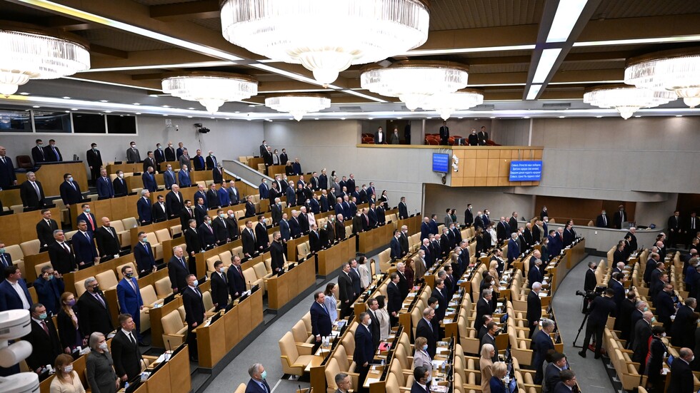 مجلس الدوما الروسي يصوت لصالح مشروع رفع مقترح للرئيس بوتين للاعتراف بجمهوريتي لوغانسك ودونيتسك