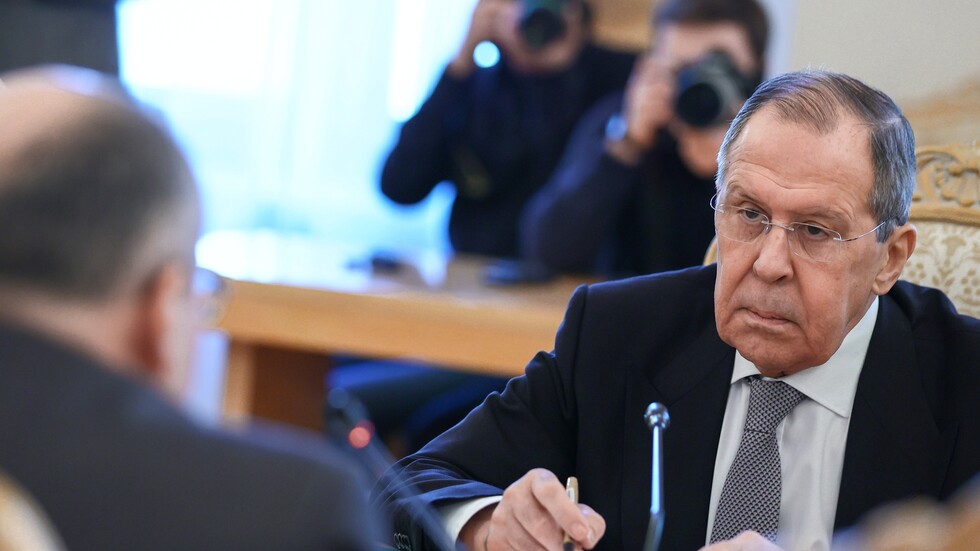 لافروف يأمل أن ترد الدول الغربية بشكل فردي على رسالته الخاصة بمسألة الأمن