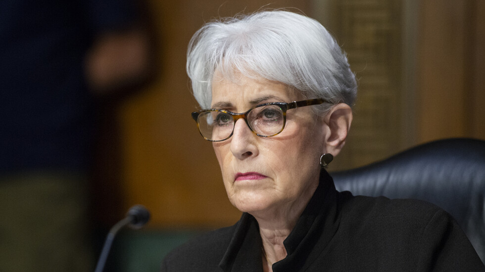 الخارجية الأمريكية: واشنطن ستؤيد أي قرار أوكراني بخصوص العضوية في الناتو