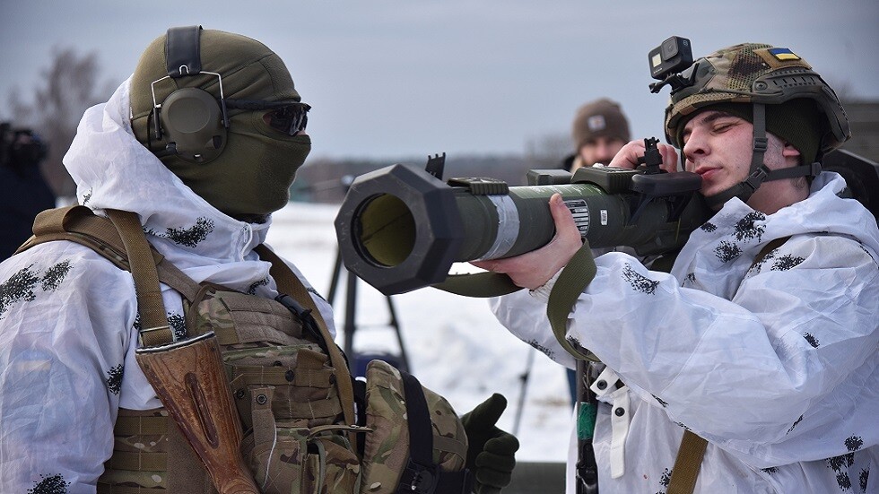 "لم نكن حتى نحلم بذلك".. كييف تعلن تلقيها ألفي طن من الأسلحة من الدول الغربية