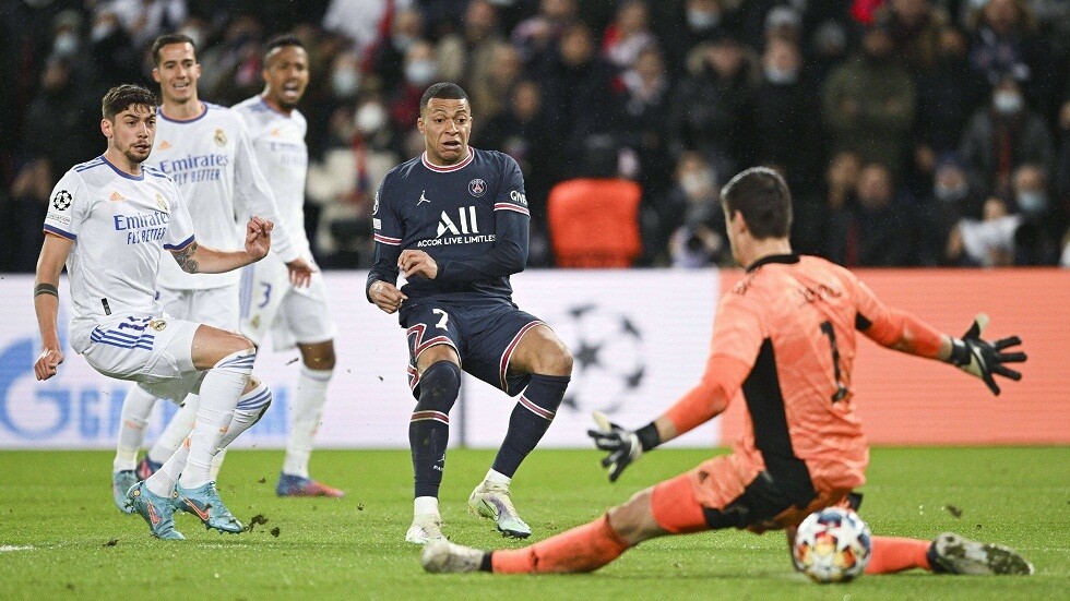 مدرب سان جيرمان يكشف عن موقف "كوميدي مؤلم" تعرض له بعد هدف مبابي القاتل قي شباك ريال مدريد (فيديو)