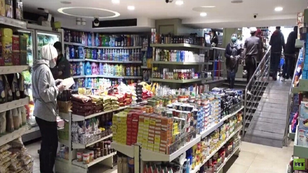 لبنان.. الدولار ينخفض والأسعار ترتفع