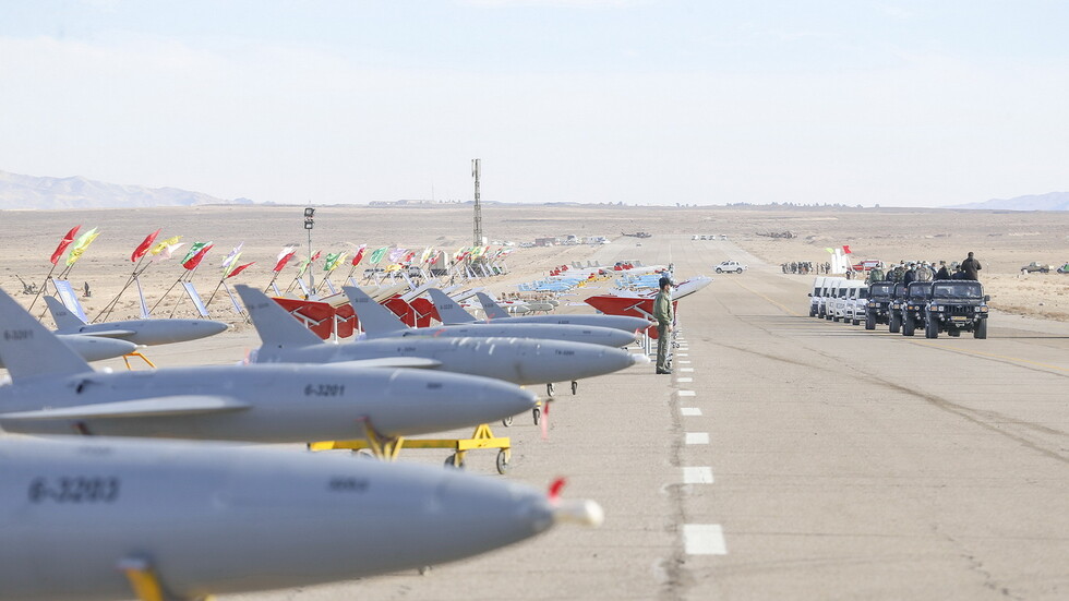 وسائل إعلام إسرائيلية: تل أبيب تتأهب لاحتمال هجوم إيراني بطائرات مسيرة