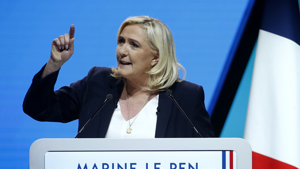 لوبان تتعهد بمنع استخدام اللغات الأجنبية في الإعلانات إنقاذا للغة الفرنسية