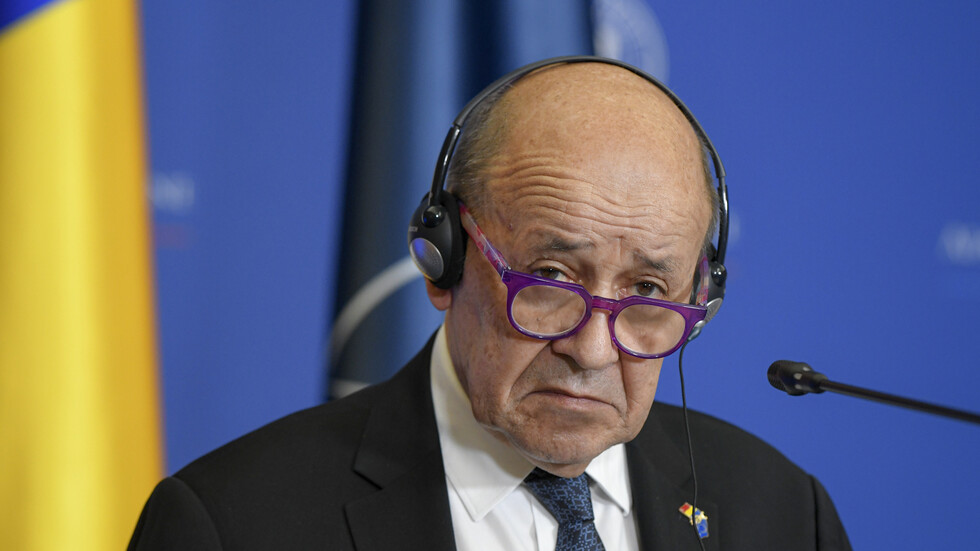 لودريان: لم يتبقّ أي قواعد أمنية في أوروبا