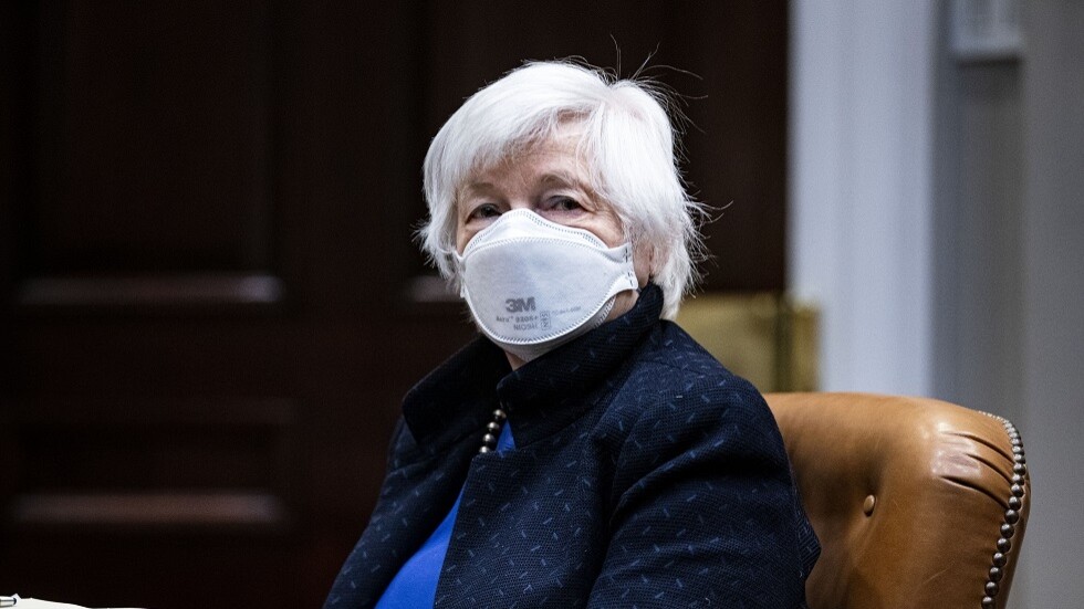 وزيرة الخزانة الأمريكية تحذر من