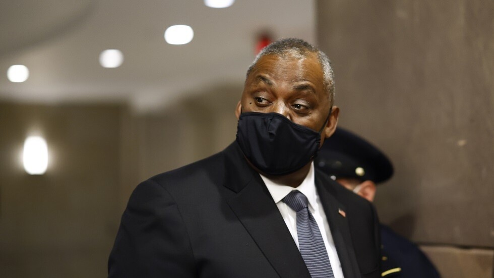 وزير الدفاع الأمريكي: روسيا تواصل حشد قواتها على الحدود مع أوكرانيا وتقترب من 