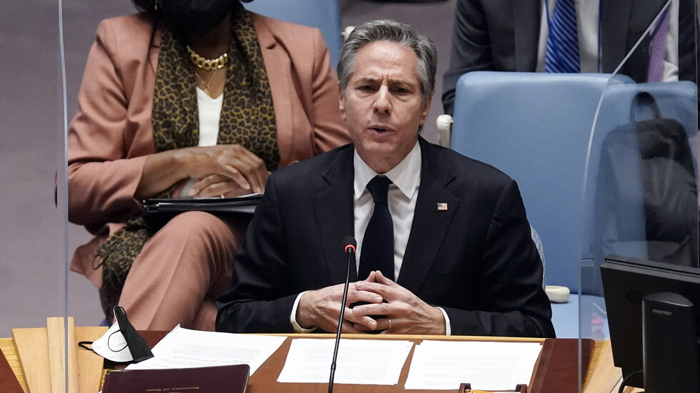 بلينكن يدعو روسيا إلى "التخلي عن مسار الحرب" ويعرض على لافروف عقد لقاء الأسبوع المقبل