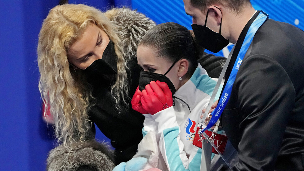 مدربة فالييفا تخرج عن صمتها بعد انتقادات رئيس اللجنة الأولمبية الدولية