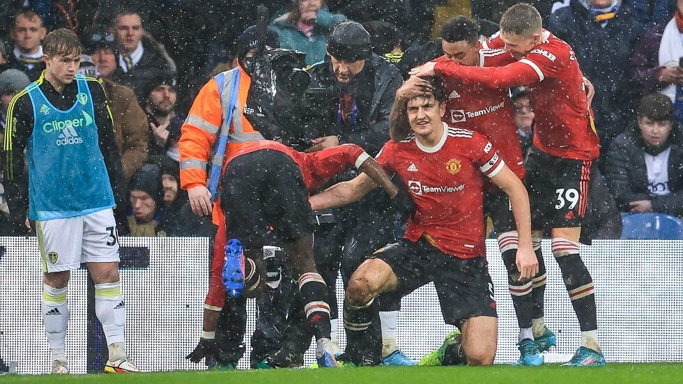 مانشستر يونايتد يقسو على ليدز برباعية في عقر داره (فيديو)